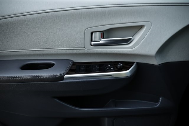 2024 Toyota Sienna XLE photo 14