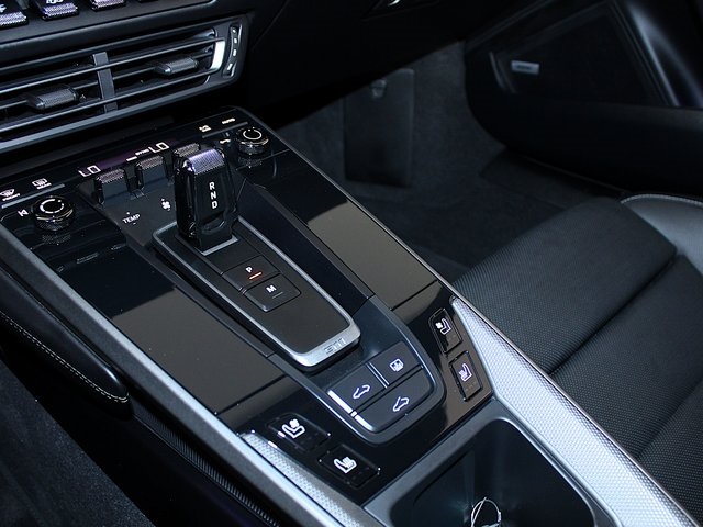 2021 Porsche 911 S photo 13