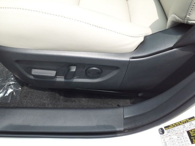 2025 Mazda CX-30 2.5 S Preferred photo 12