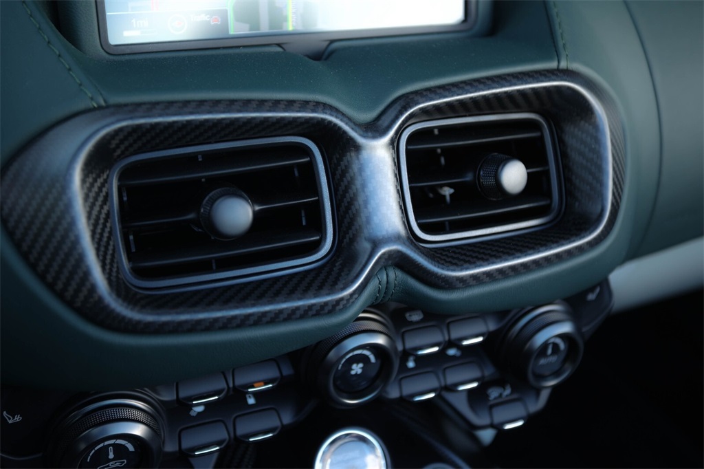 2023 Aston Martin Vantage photo 30