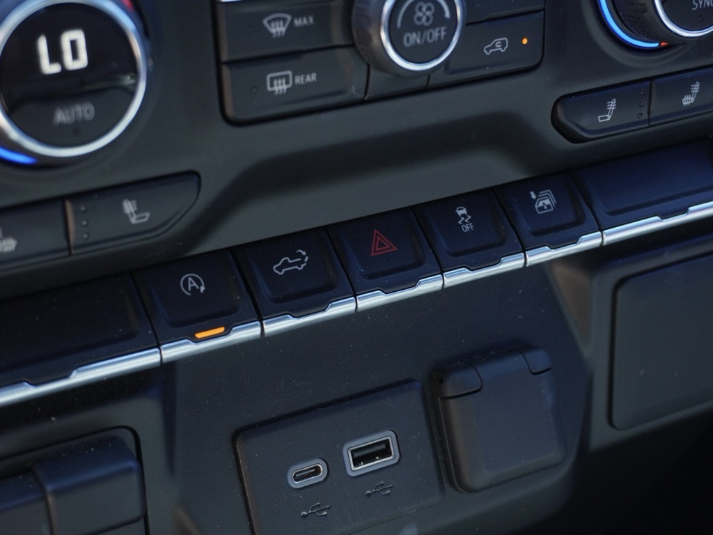 2019 Chevrolet Silverado 1500 LT photo 18