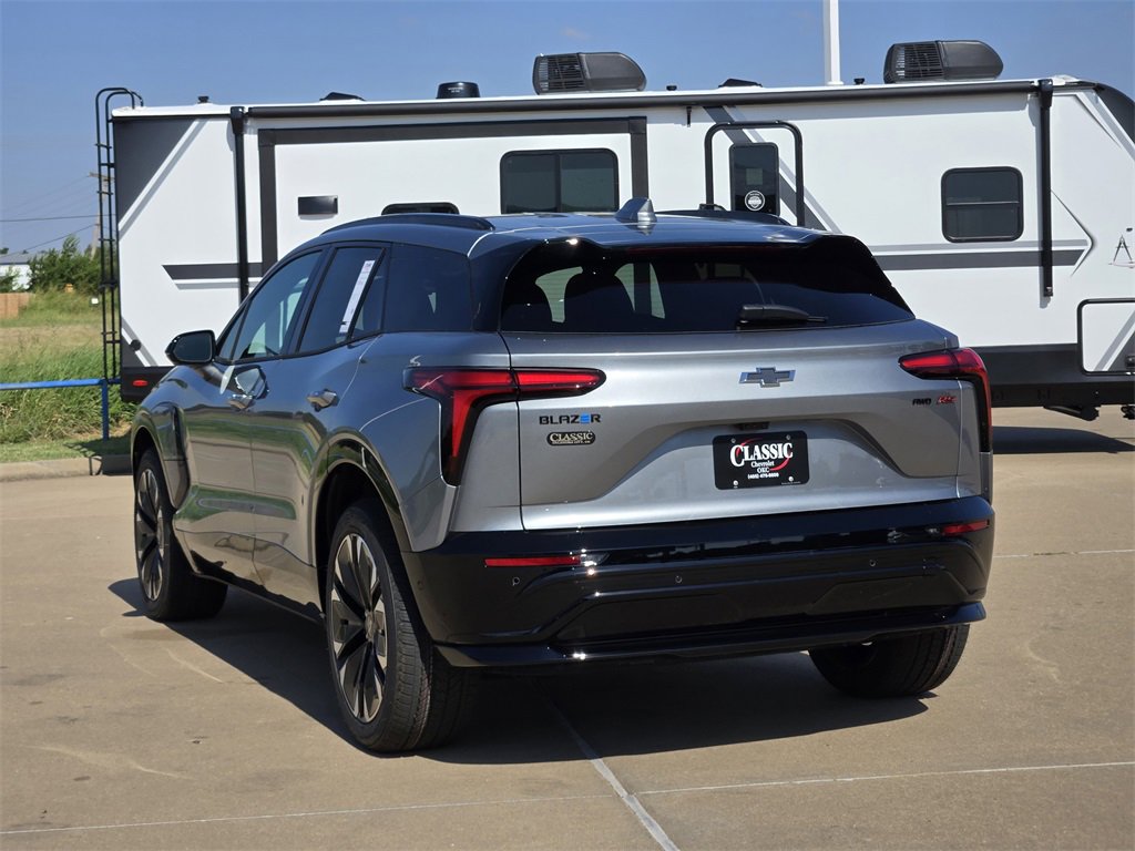 2025 Chevrolet Blazer EV RS photo 3