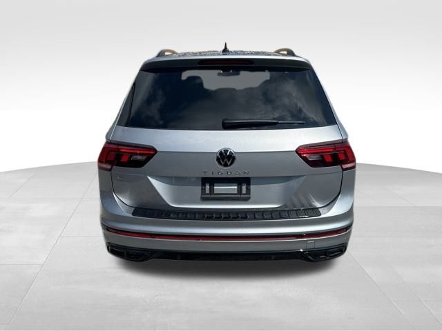 2024 Volkswagen Tiguan SE R-Line Black photo 4