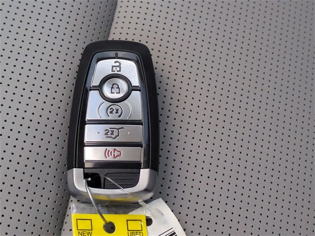 2025 Ford Escape Platinum photo 26