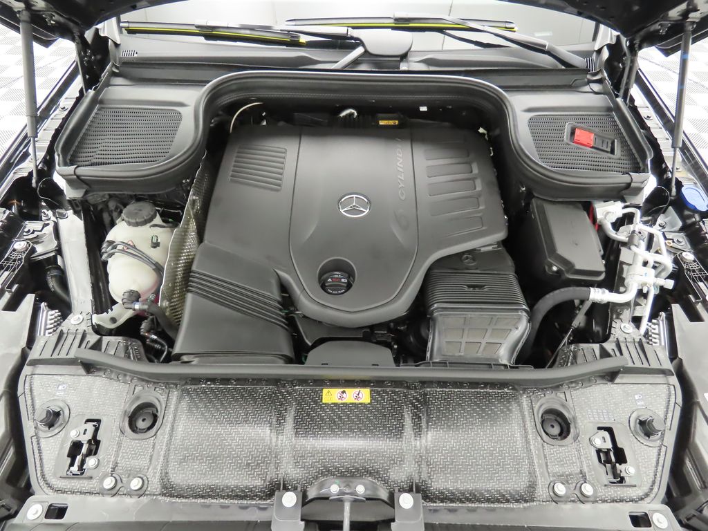 2026 Mercedes Benz GLS 450 4MATIC photo 29