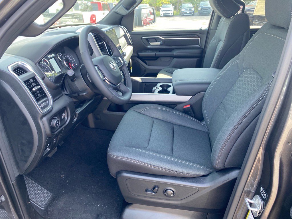 2026 Ram 1500 Big Horn photo 5