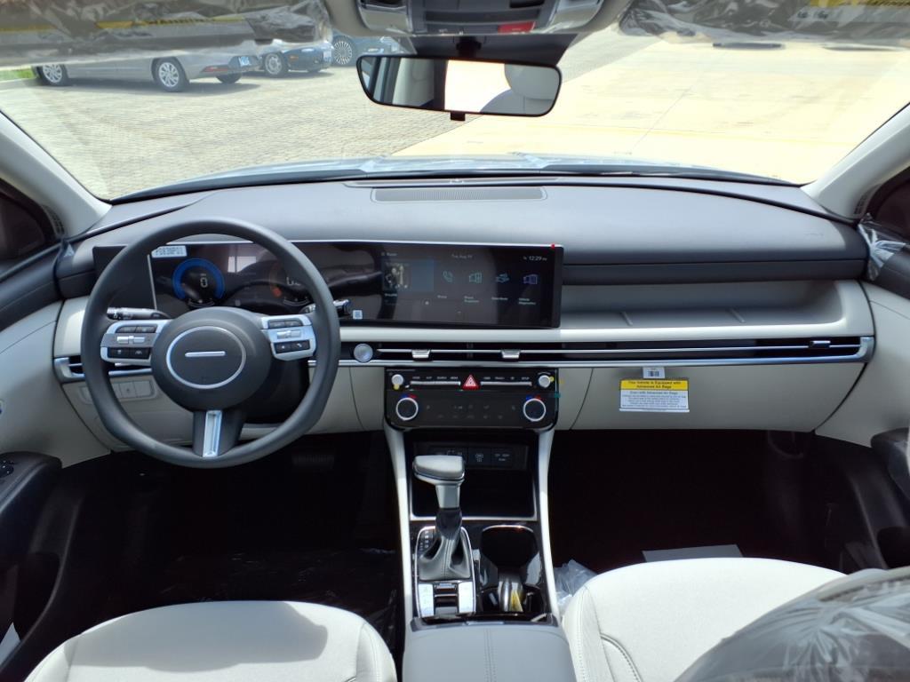 2026 Hyundai Tucson SEL photo 4