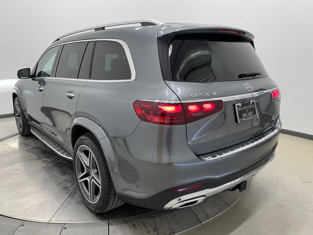 2026 Mercedes Benz GLS 450 4MATIC photo 3