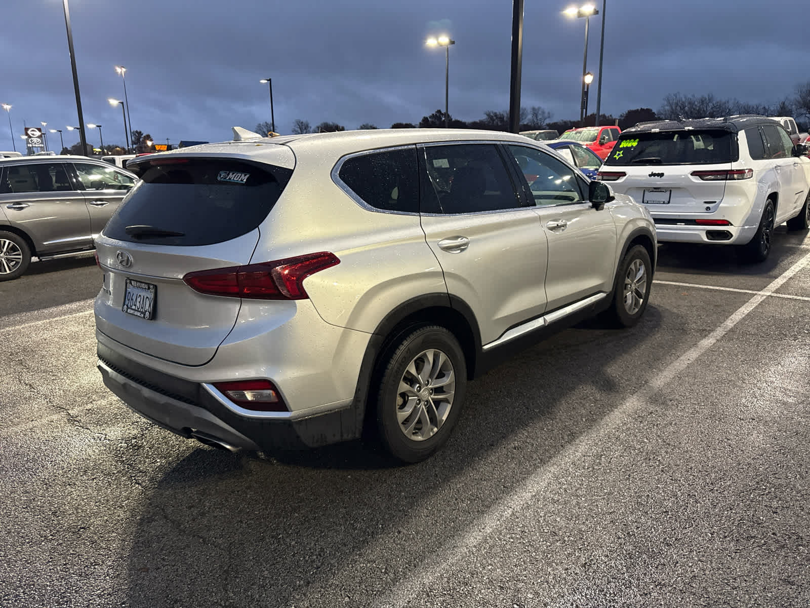 2019 Hyundai Santa Fe SEL photo 2