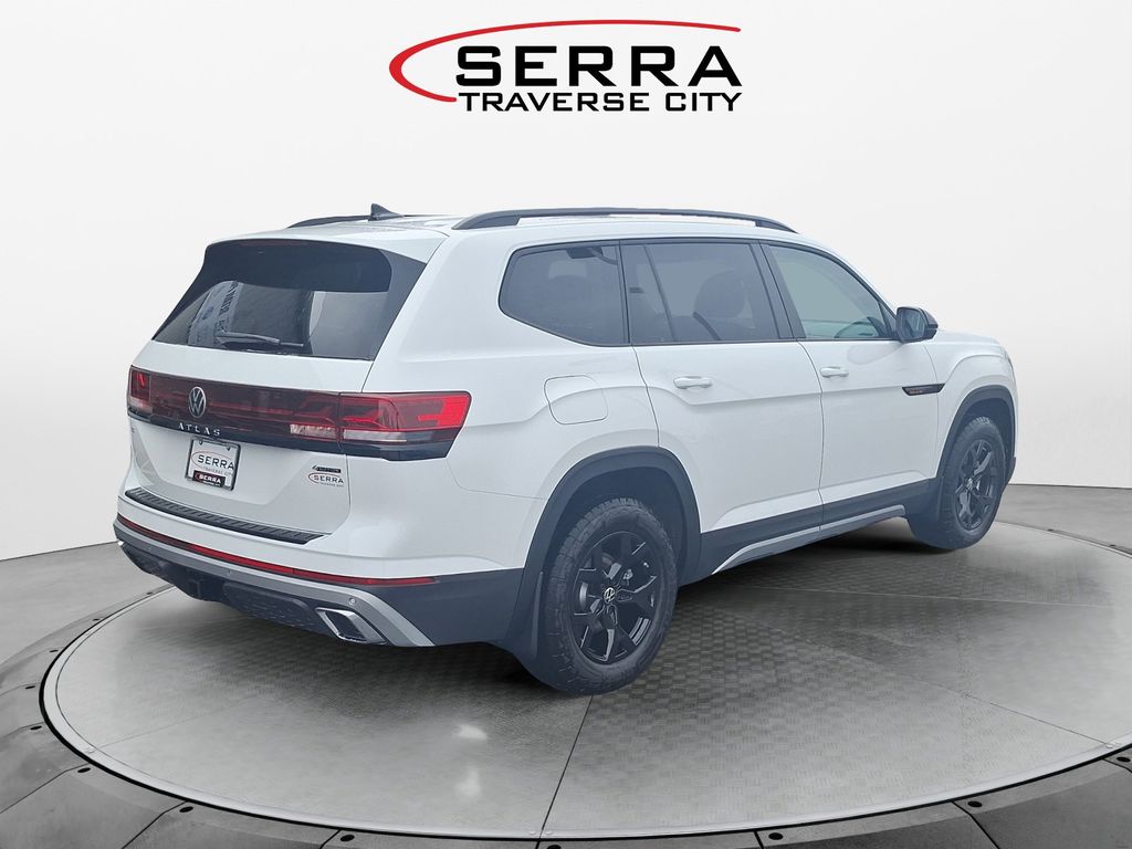 2025 Volkswagen Atlas Peak Edition SE photo 4