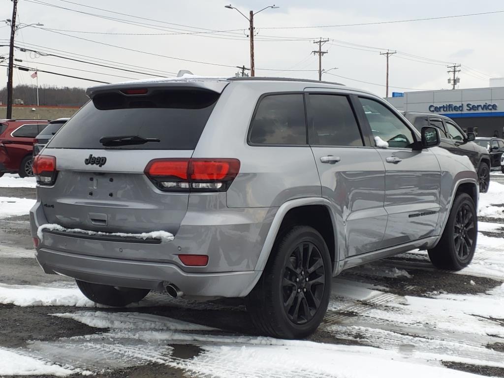 2020 Jeep Grand Cherokee Altitude photo 7