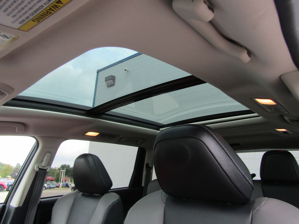 2022 Subaru Ascent Onyx Edition photo 13