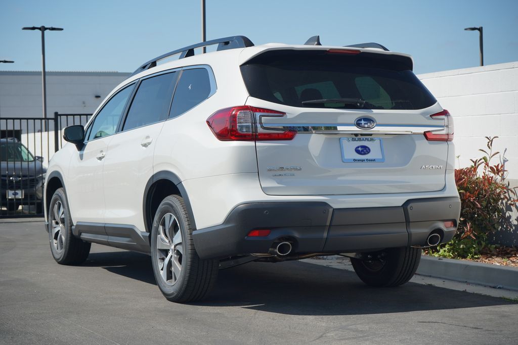 2025 Subaru Ascent Premium photo 3