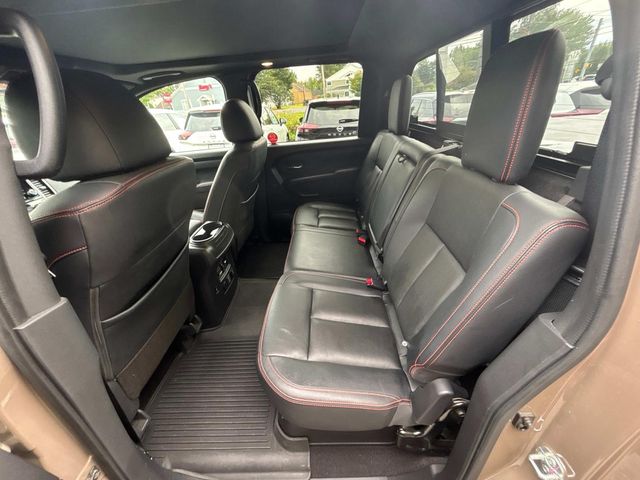 2023 Nissan Titan PRO-4X photo 6