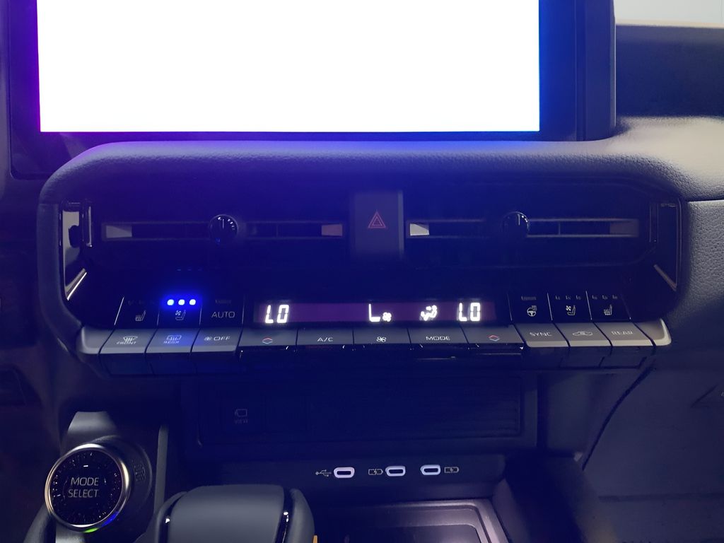 2025 Toyota Land Cruiser photo 14