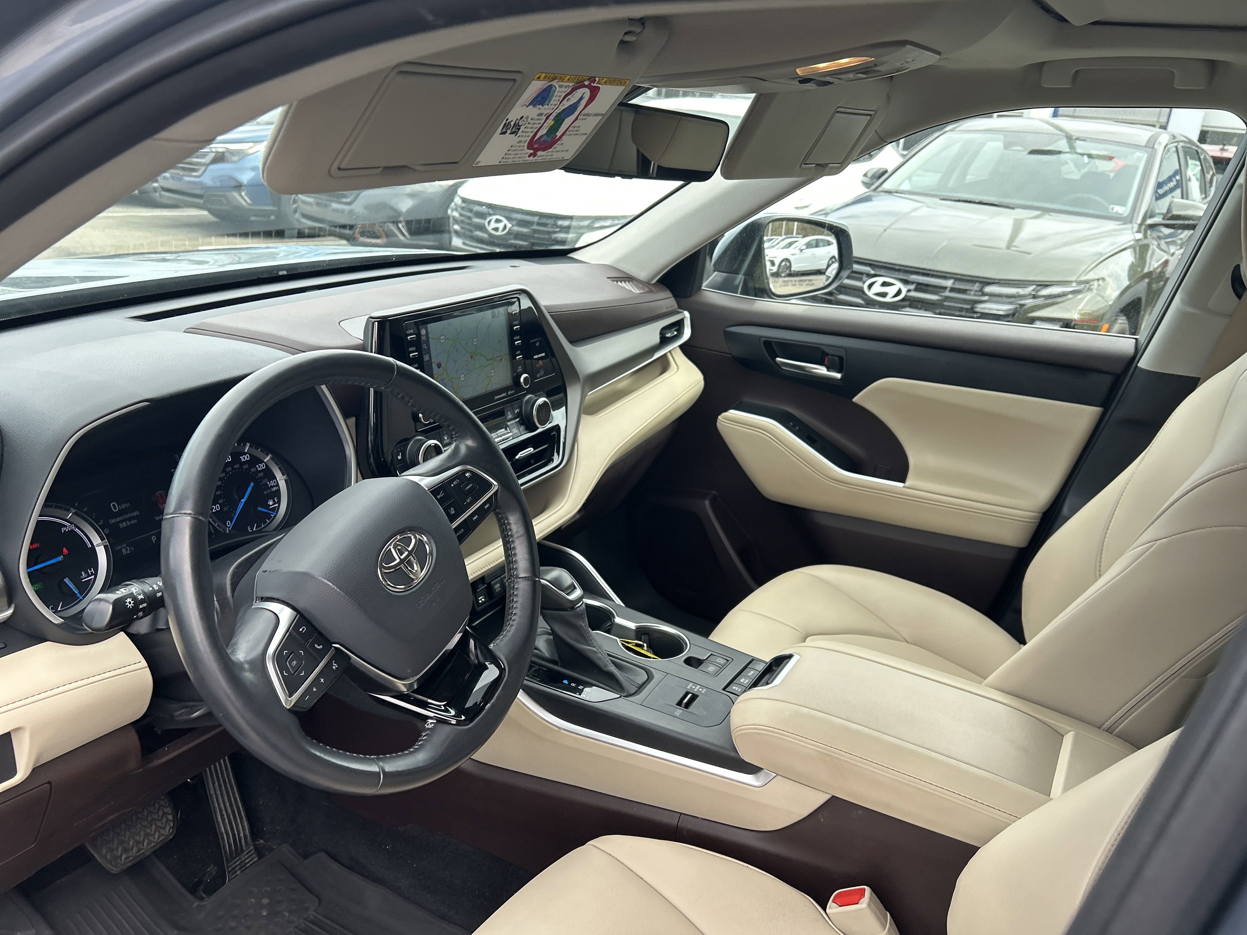 2020 Toyota Highlander Hybrid XLE photo 4