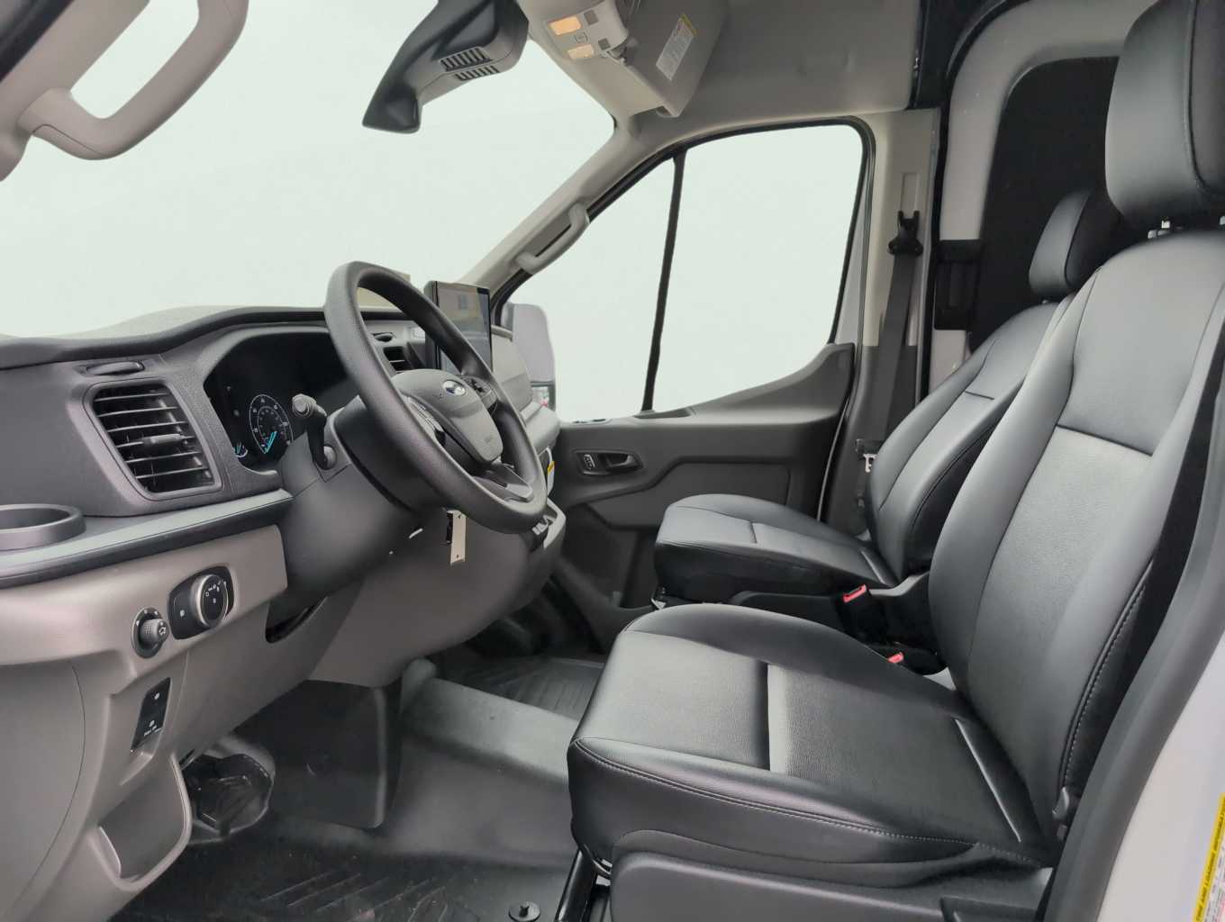2025 Ford Transit Cargo Van photo 4