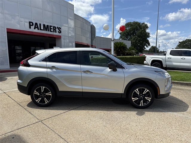 2024 Mitsubishi Eclipse Cross SE photo 2