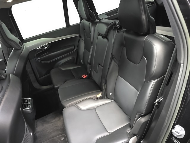 2023 Volvo XC90 B5 Core photo 29