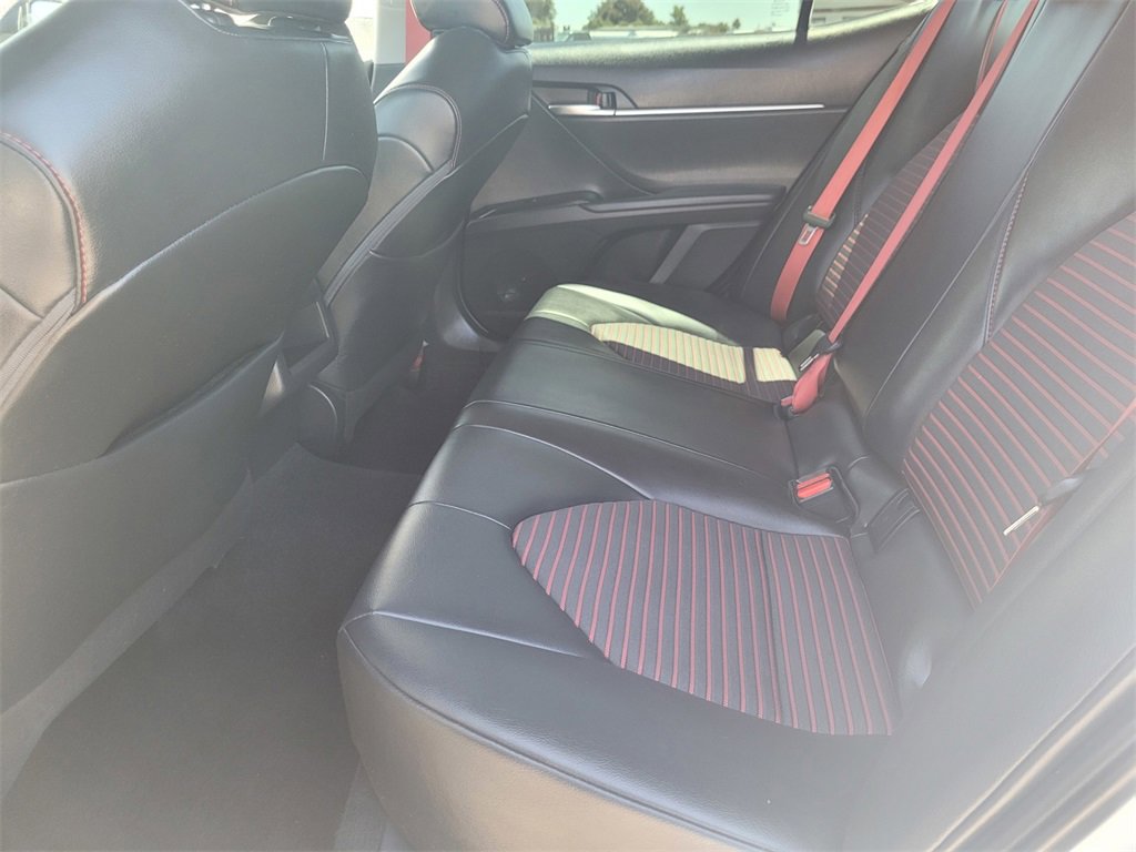 2020 Toyota Camry XSE V6 photo 11