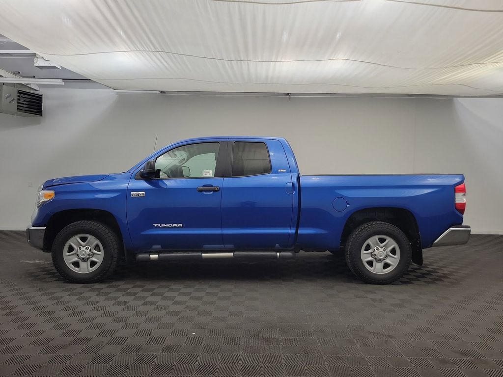 2016 Toyota Tundra TRD Pro photo 2
