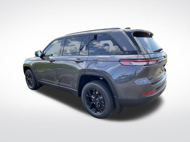 2025 Jeep Grand Cherokee Altitude X photo 3