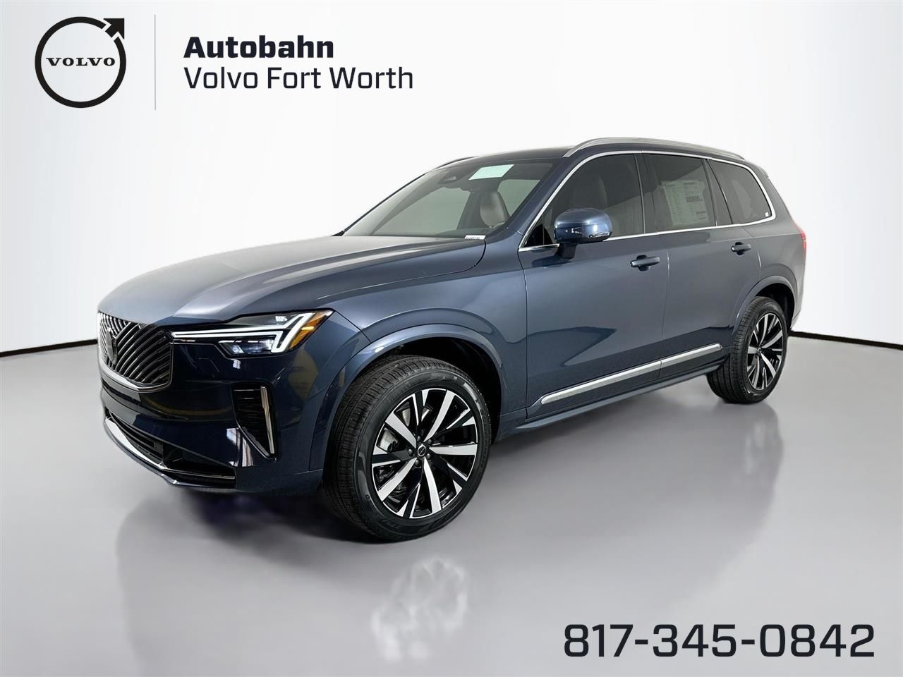 2026 Volvo XC90 Core's photo