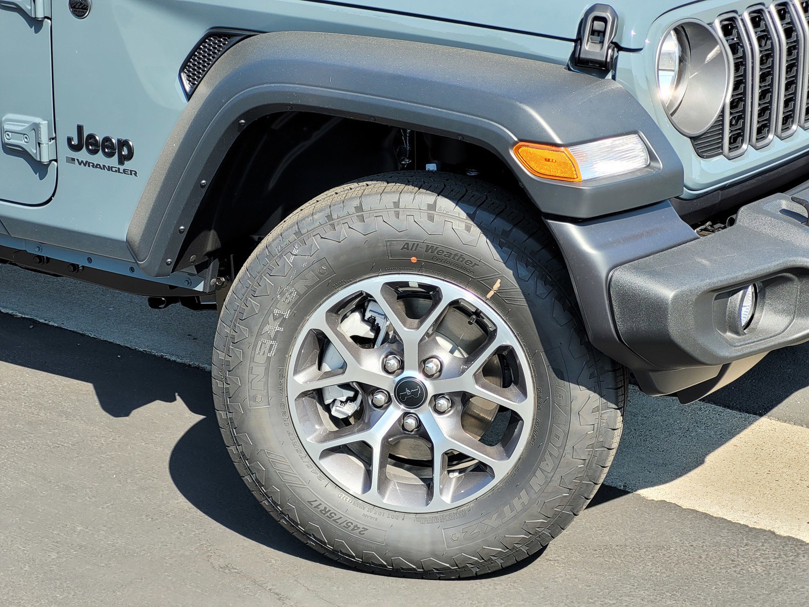 2025 Jeep Wrangler Sport S photo 5