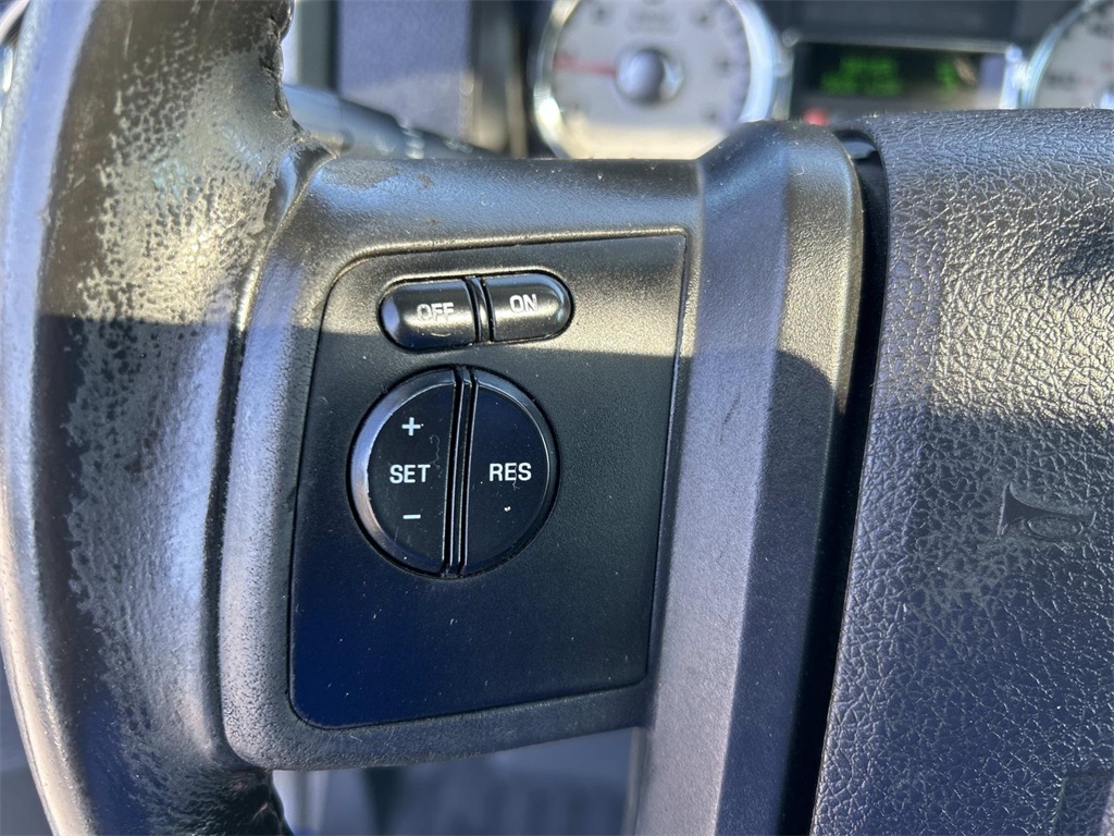 2009 Ford F-250 FX4 photo 21