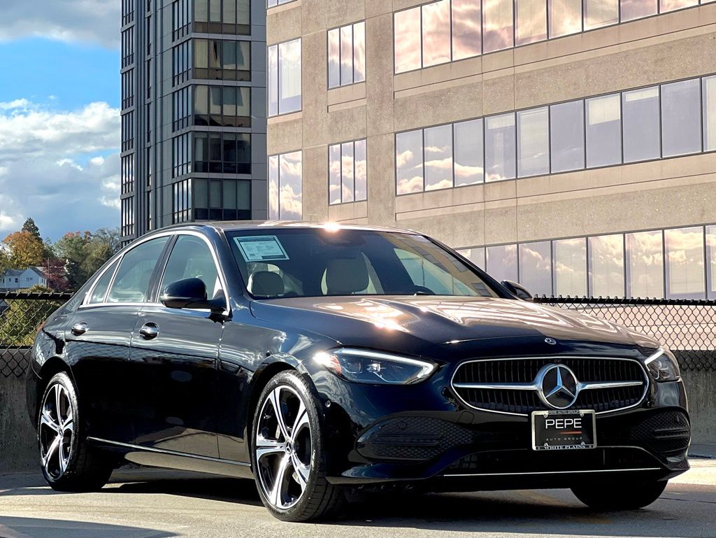 2025 Mercedes-Benz C-Class Sedan C 300's photo