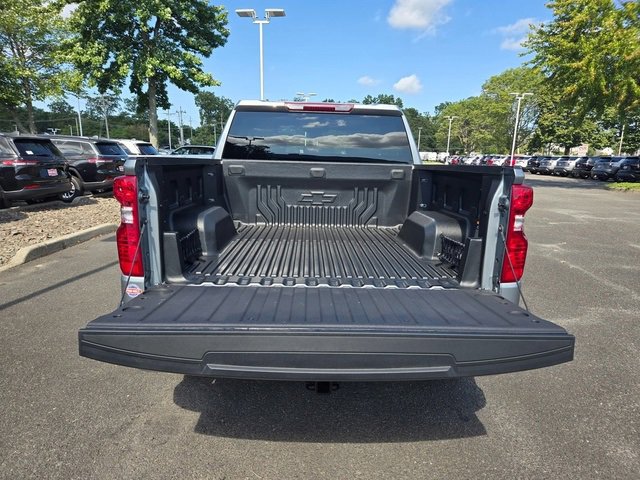 2026 Chevrolet Silverado LT photo 4