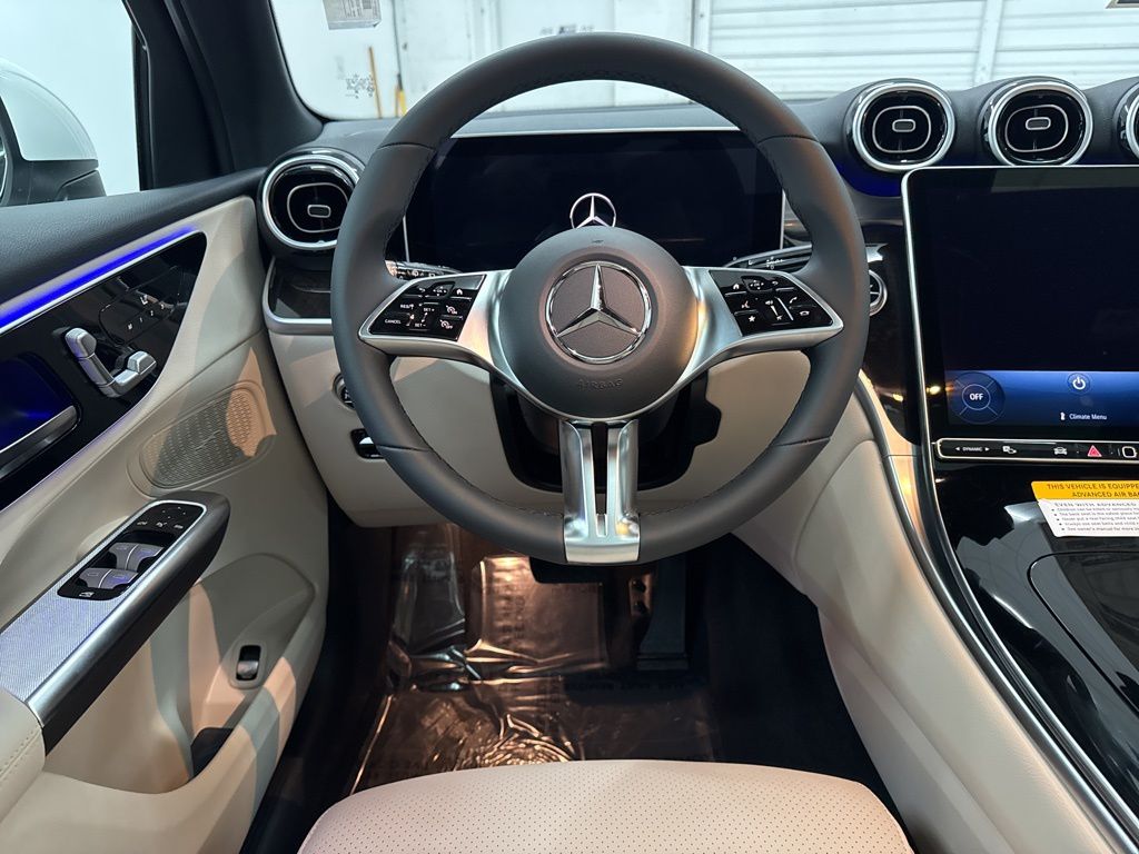 2026 Mercedes Benz GLC 300 photo 16
