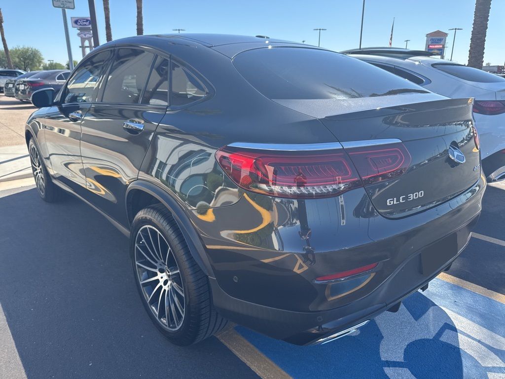2020 Mercedes Benz GLC 300 Coupe 4MATIC photo 4