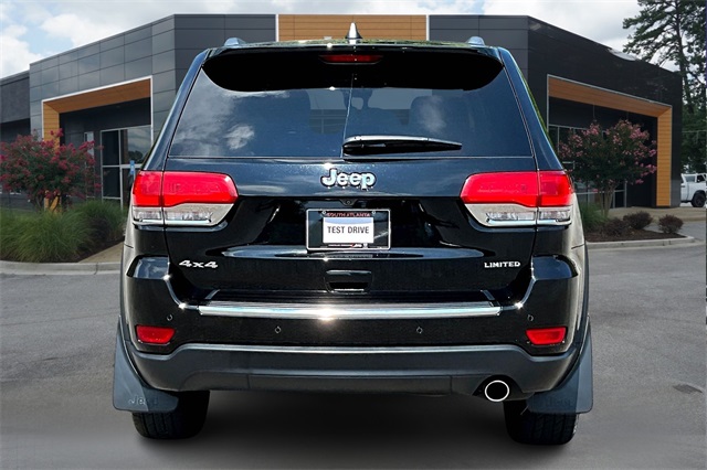 2018 Jeep Grand Cherokee Limited photo 2