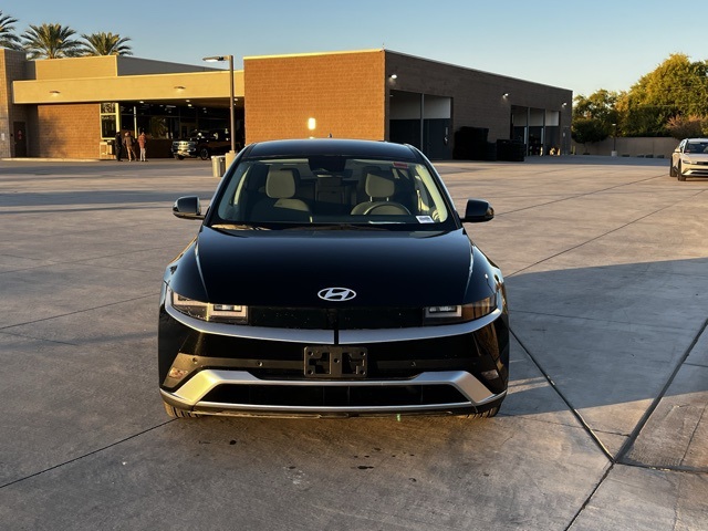 Used 2025 Hyundai IONIQ 5 SE with VIN 7YAKM4DA8SY009159 for sale in Phoenix, AZ