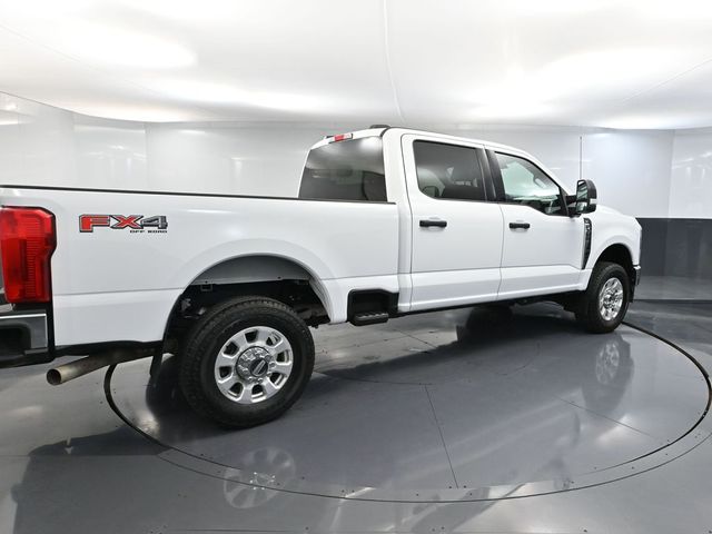 2024 Ford F-350 photo 3