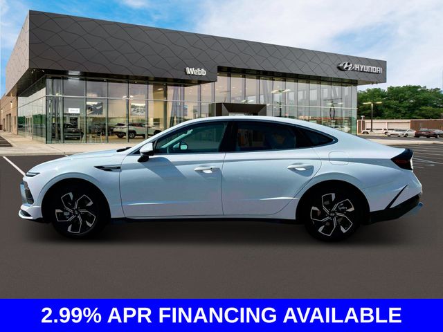 2025 Hyundai Sonata SEL photo 3