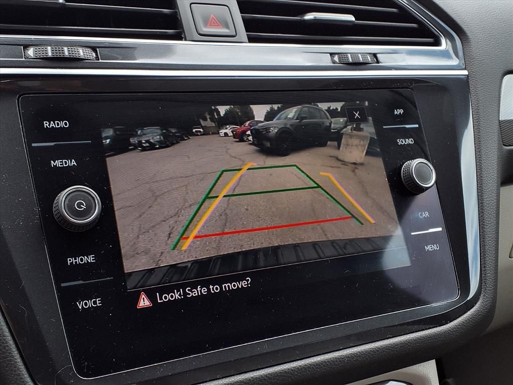 2022 Volkswagen Tiguan SE R-Line Black photo 7