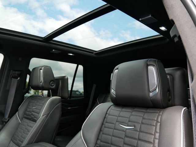 2024 Cadillac Escalade V-Series photo 14