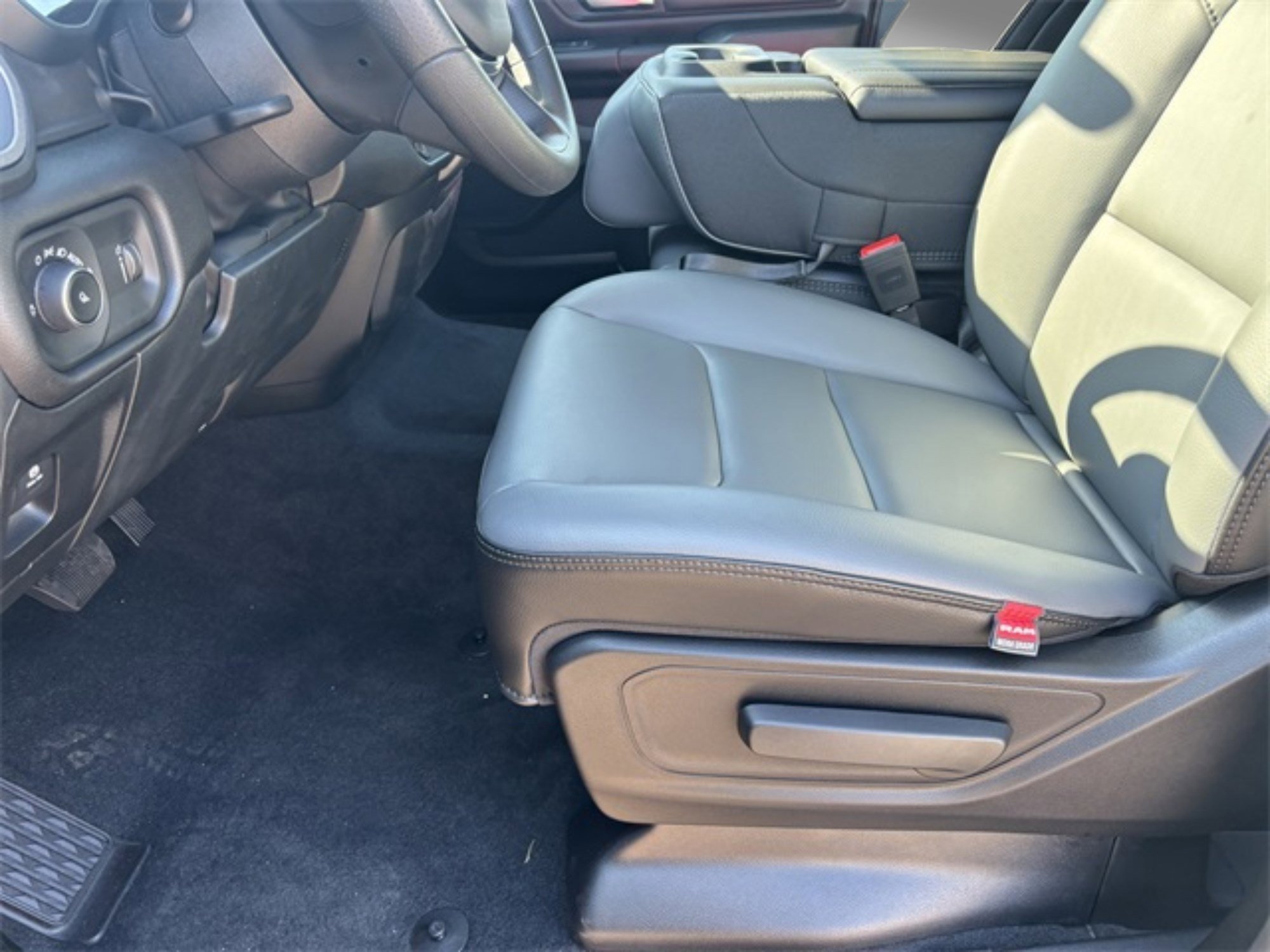 2026 Ram 2500 Tradesman photo 9