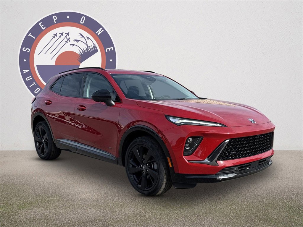 2025 Buick Envision Sport Touring photo 2