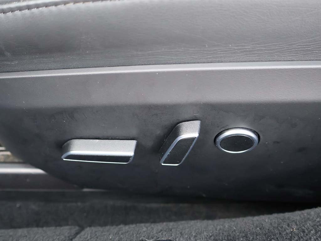 2022 Tesla Model S photo 29