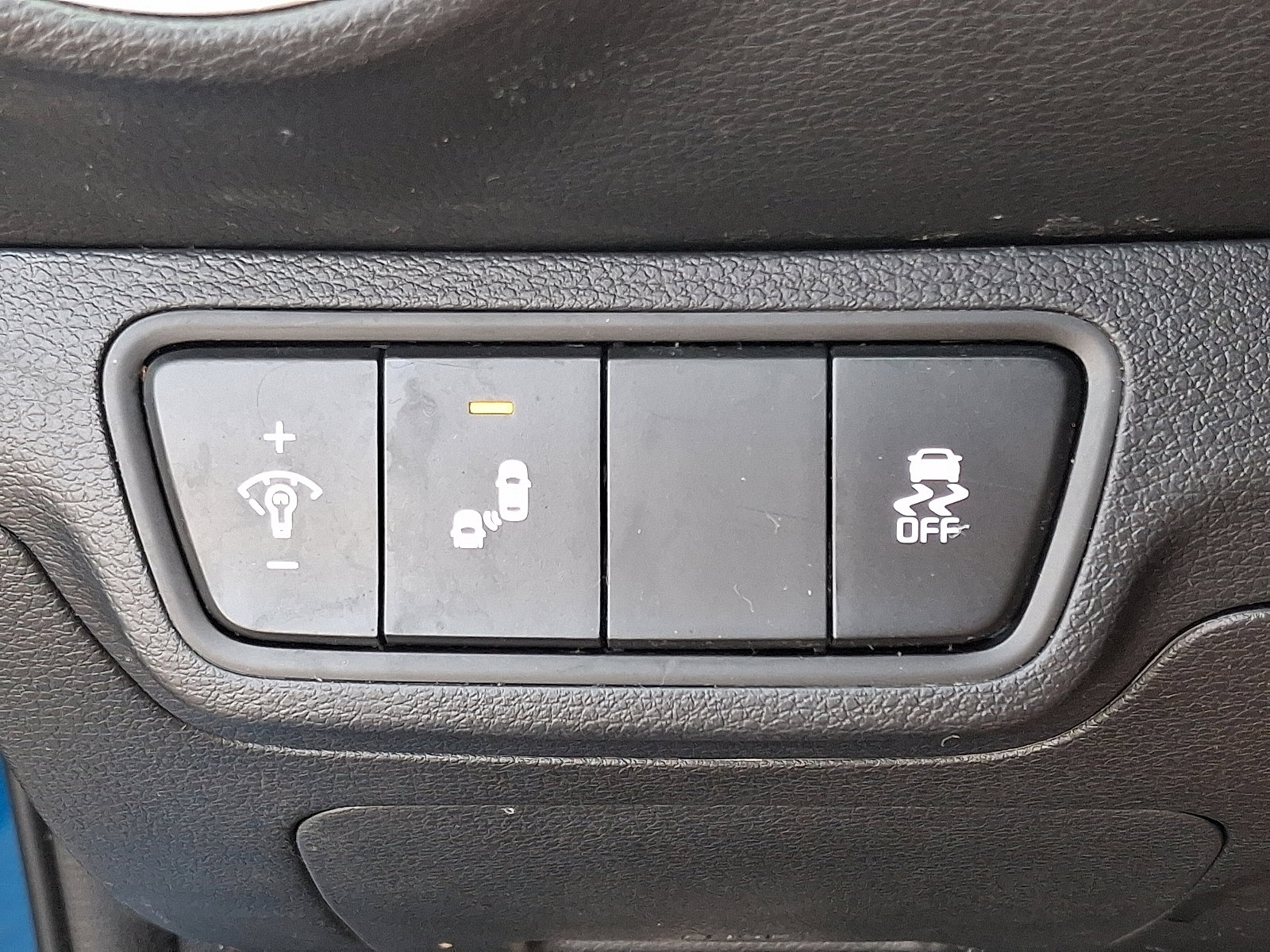 2022 Kia Forte GT-Line photo 24
