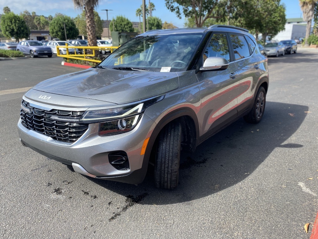 2024 Kia Seltos S photo 5