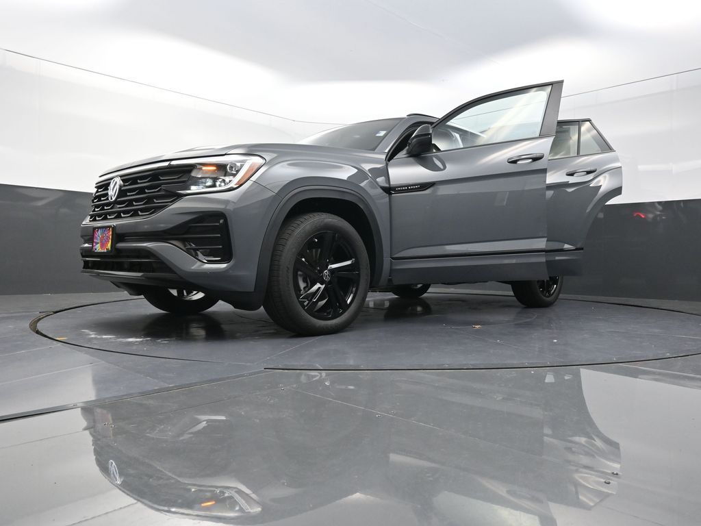 2025 Volkswagen Atlas Cross Sport SEL R-Line photo 26