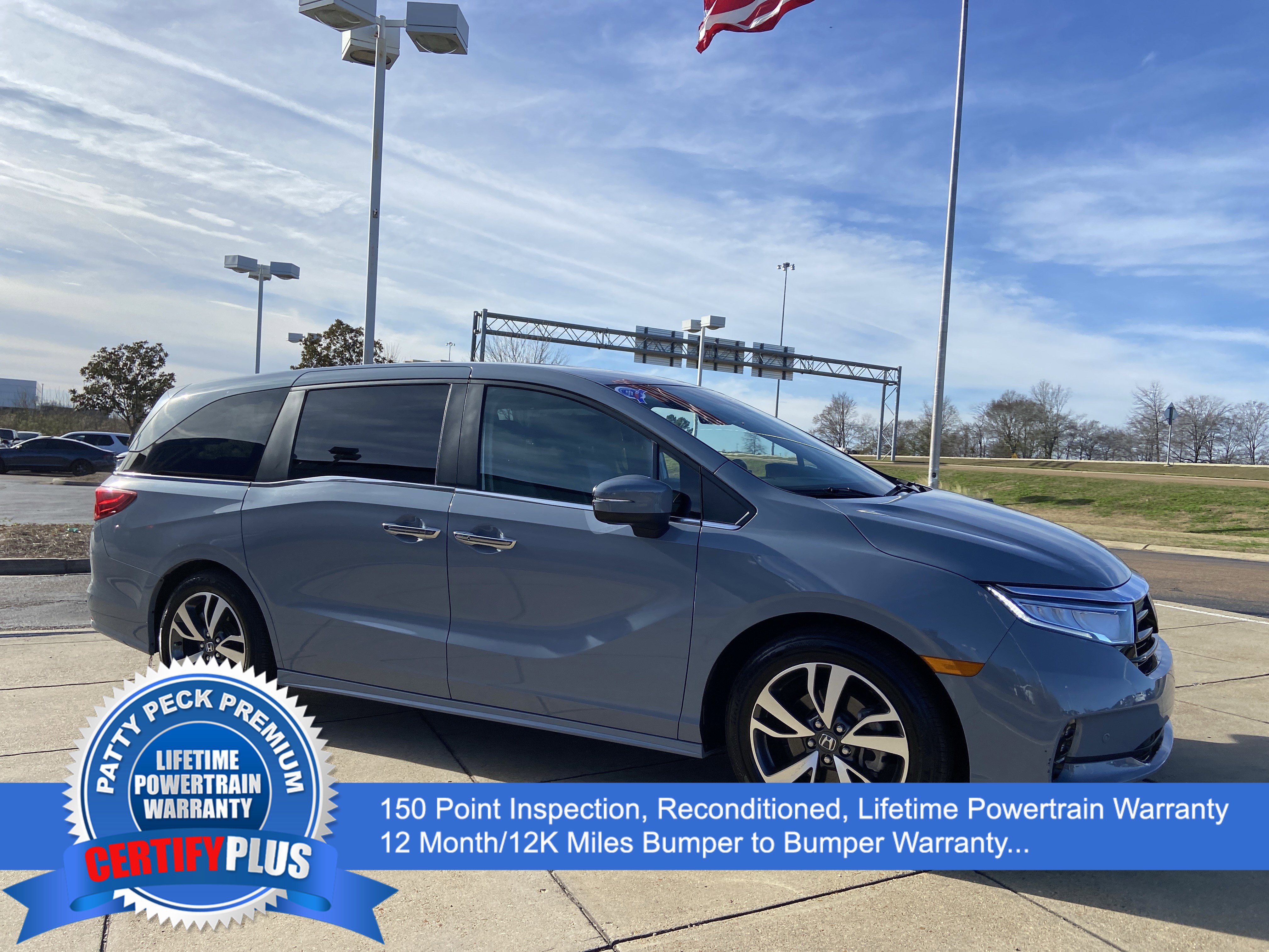 2023 Honda Odyssey Touring's photo