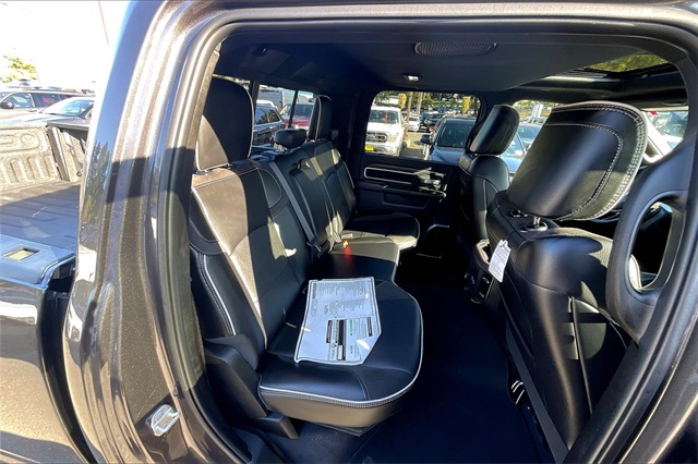 2025 Ram 3500 Laramie photo 20