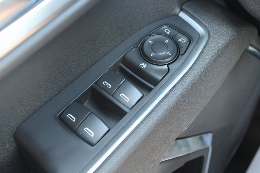 2025 Chevrolet Silverado 1500 LT photo 21