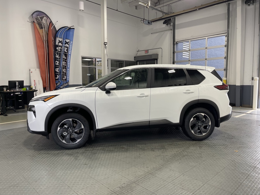 2026 Nissan Rogue SV photo 3