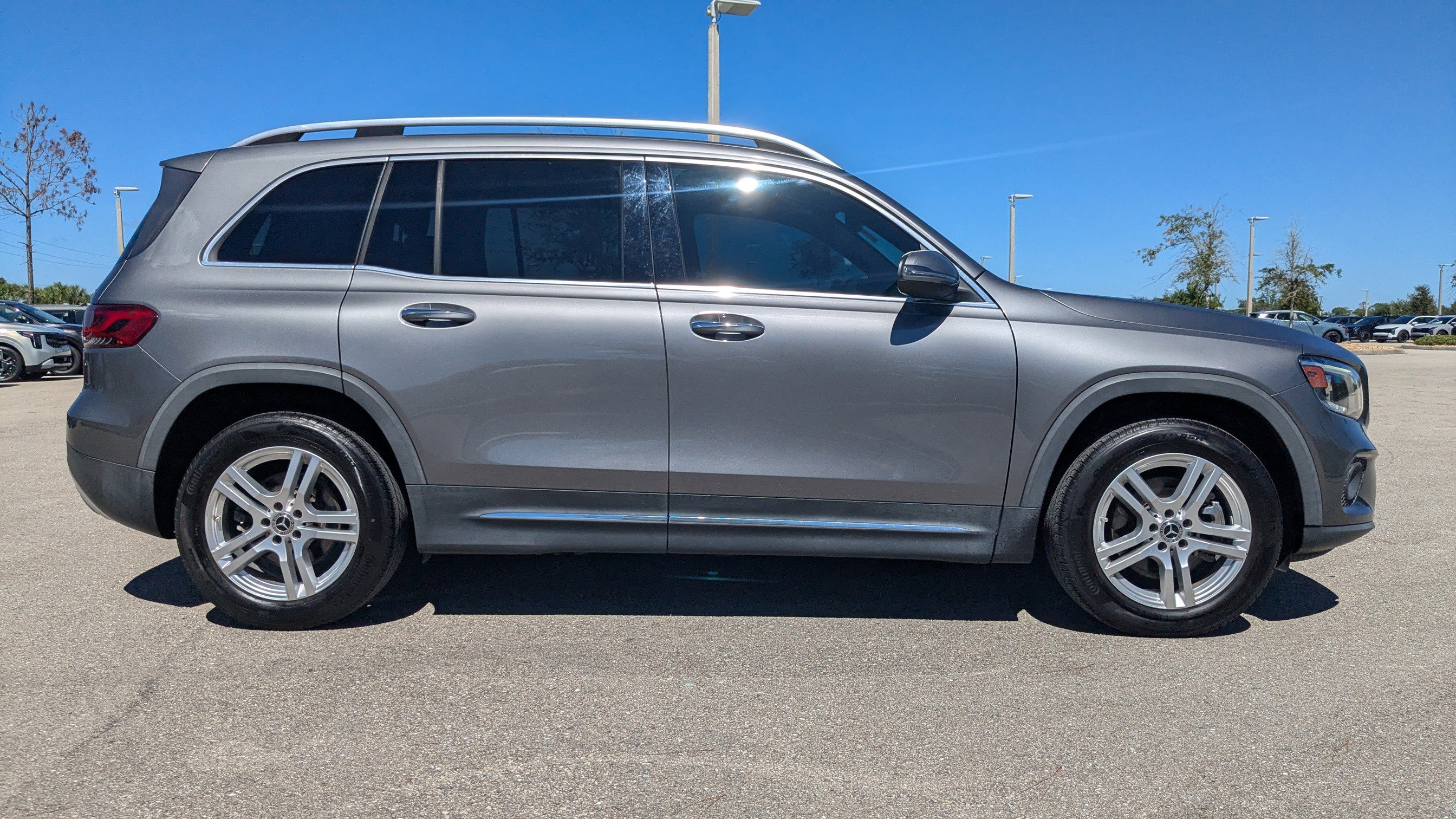 2022 Mercedes Benz GLB 250 4MATIC photo 3